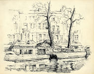 202755 Afbeelding van enkele pleziervaartuigen in de Stadsbuitengracht langs de Tolsteegsingel te Utrecht.